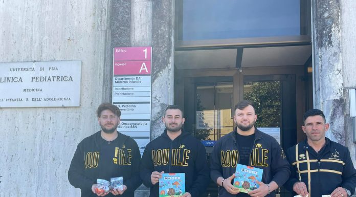 Reparto Pediatrico del Santa Chiara per donare dei pupazzetti ai bambini ricoverati