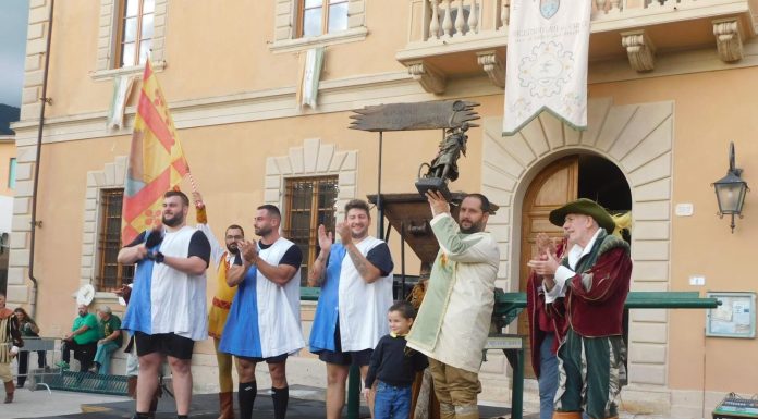 Vince l’edizione 2024 del Gioco del Mulino il rione Castello rappresentato da combattenti della Magistratura di San Michele